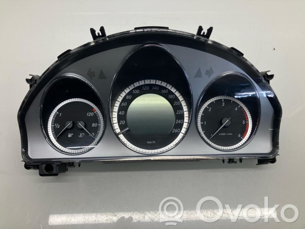 Mercedes-Benz GLK (X204) Tachimetro (quadro strumenti)
