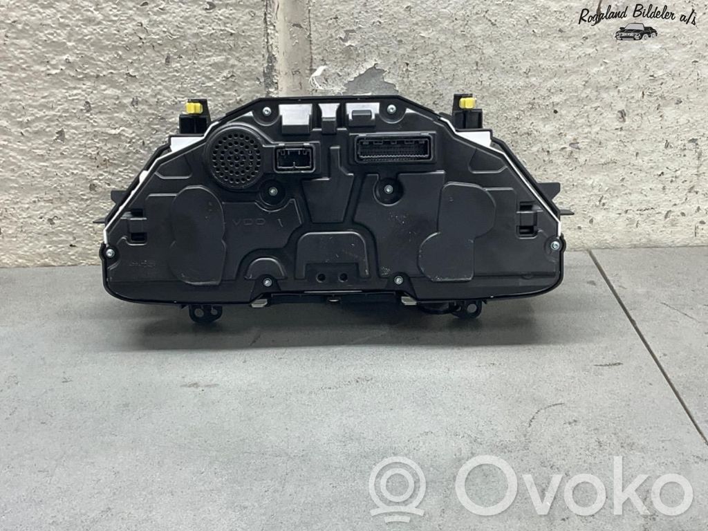 Toyota Auris E180 Vitezometru (grup de instrumente) 