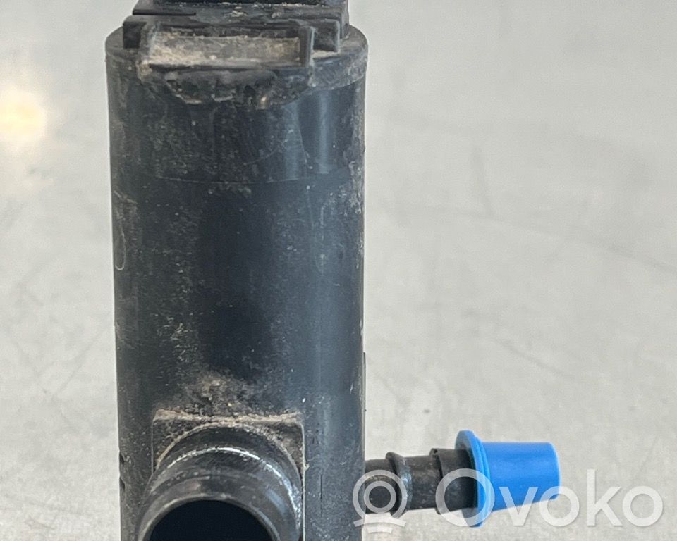 Mazda CX-5 Windscreen/windshield washer pump 