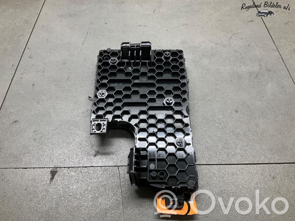 Tesla Model Y Alte unități/module de control 