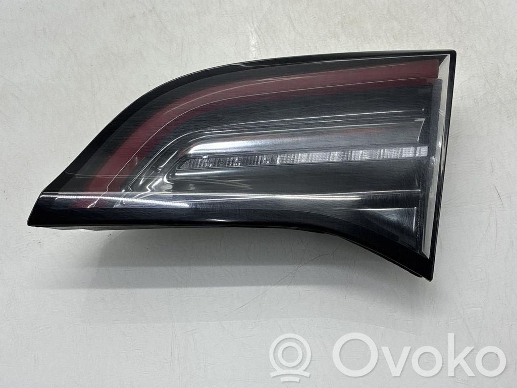 Tesla Model 3 Rear/tail lights 