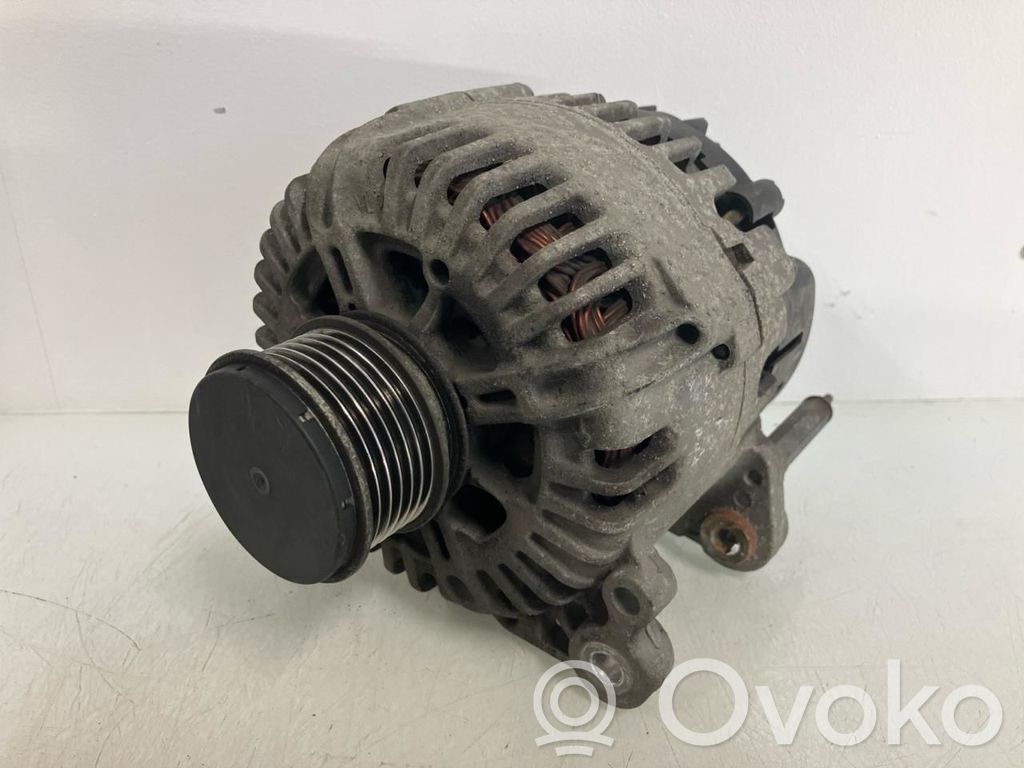 Volkswagen Touran I Alternator 