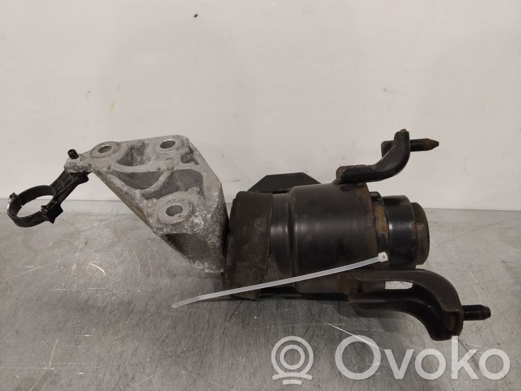 Toyota RAV 4 (XA50) Engine mount bracket 