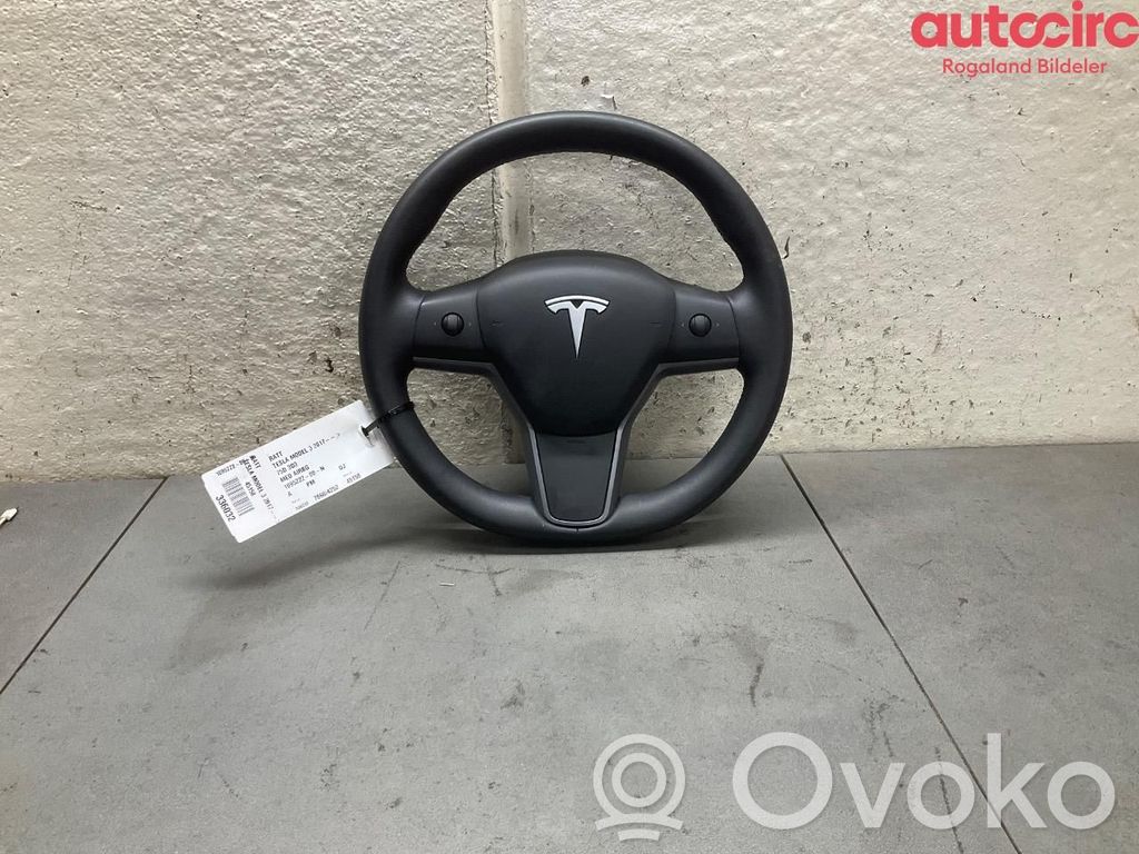 Tesla Model 3 Steering wheel 