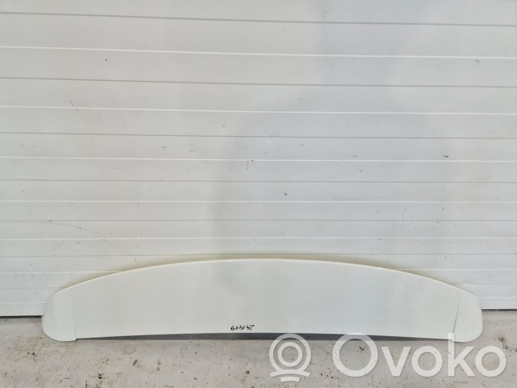 Mercedes-Benz GLK (X204) Becquet de coffre