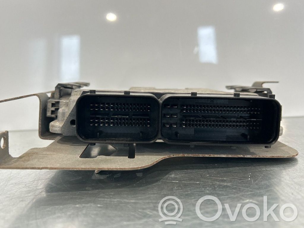 Volkswagen Caddy Motorsteuergerät ECU