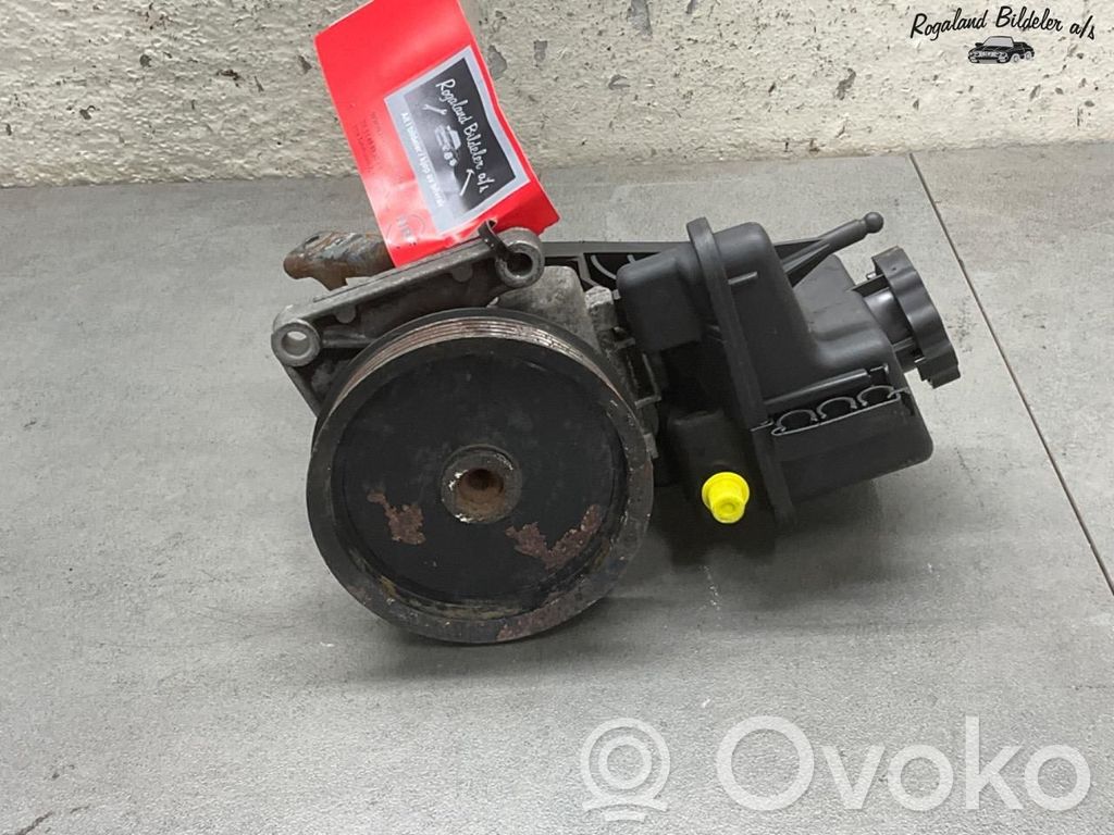 Mercedes-Benz Sprinter W906 Servopumpe