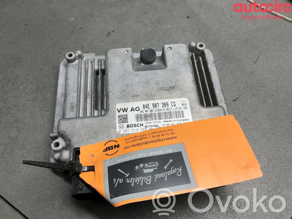 Volkswagen PASSAT B8 Unitate control motor/modul ECU 
