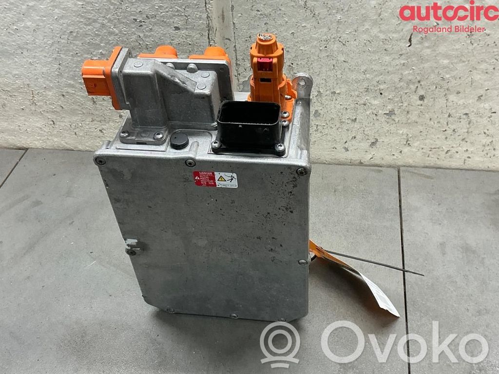 Încărcător baterie (opțional)   5QE915682AA,5QE915682AA,5QE915682AA,5QE915682AA