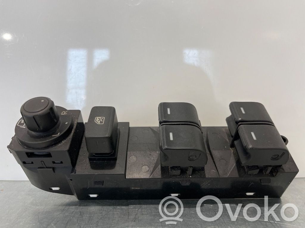Mazda CX-5 Electric window control switch 