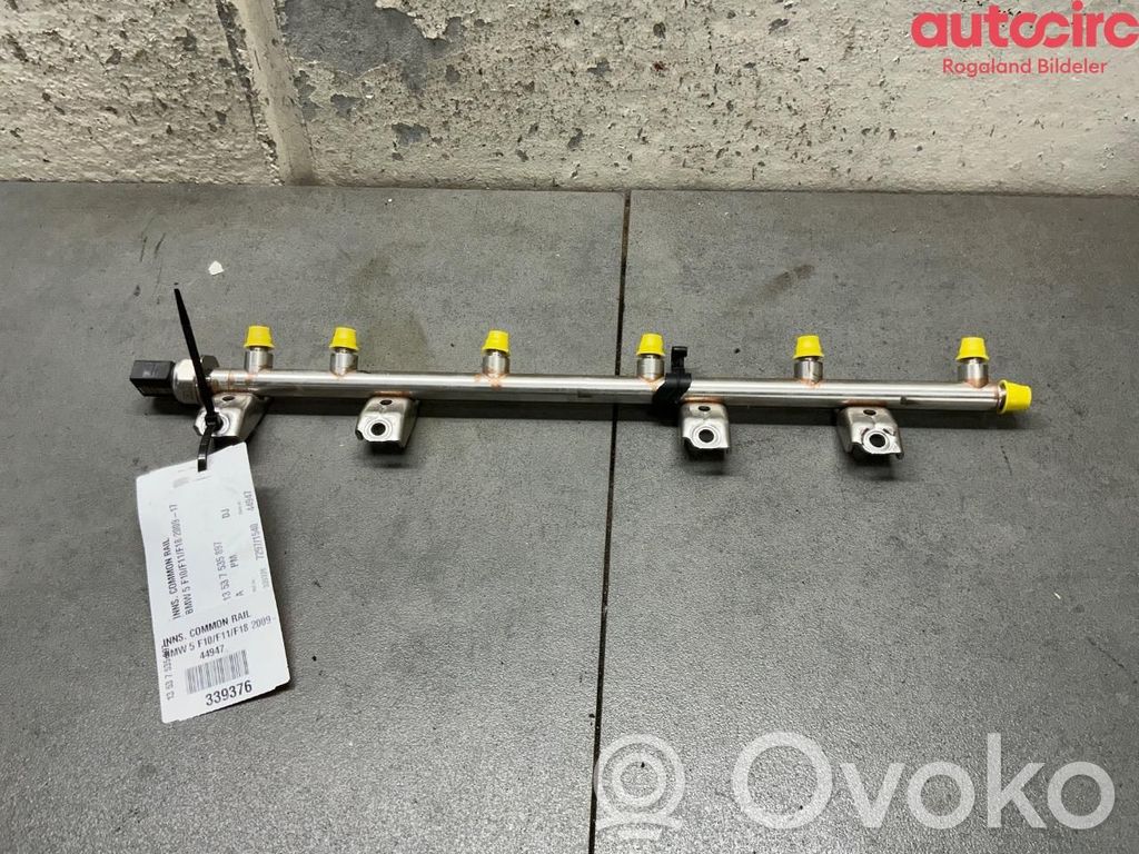 BMW 5 F10 F11 Fuel splitter 