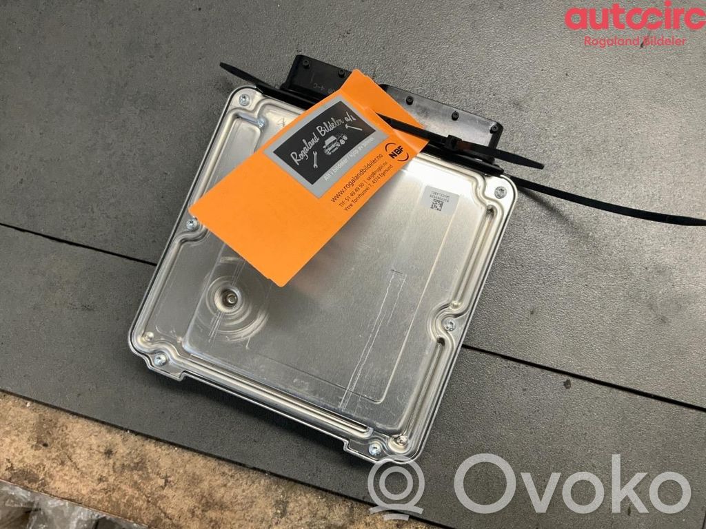 Volkswagen Transporter - Caravelle T5 Unidad de control/módulo ECU del motor 