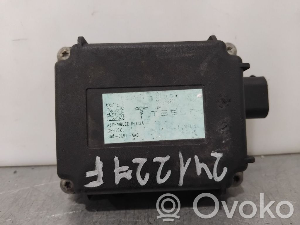 Tesla Model S Other control units/modules 
