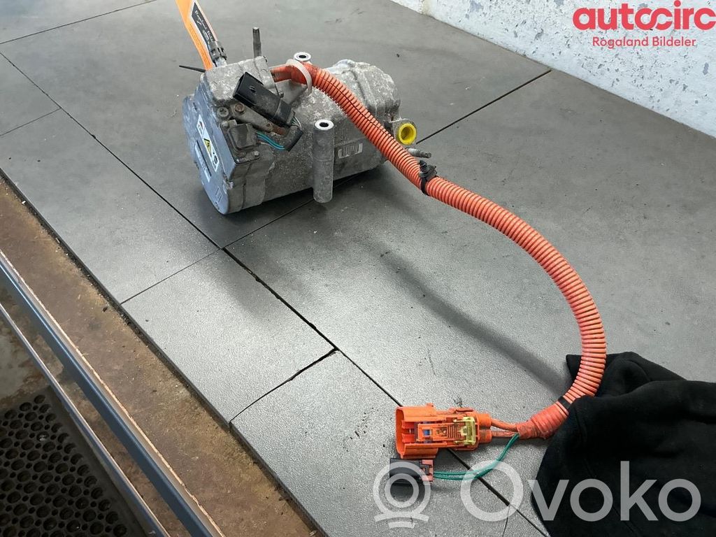 Ford Focus Air conditioning (A/C) compressor (pump) 