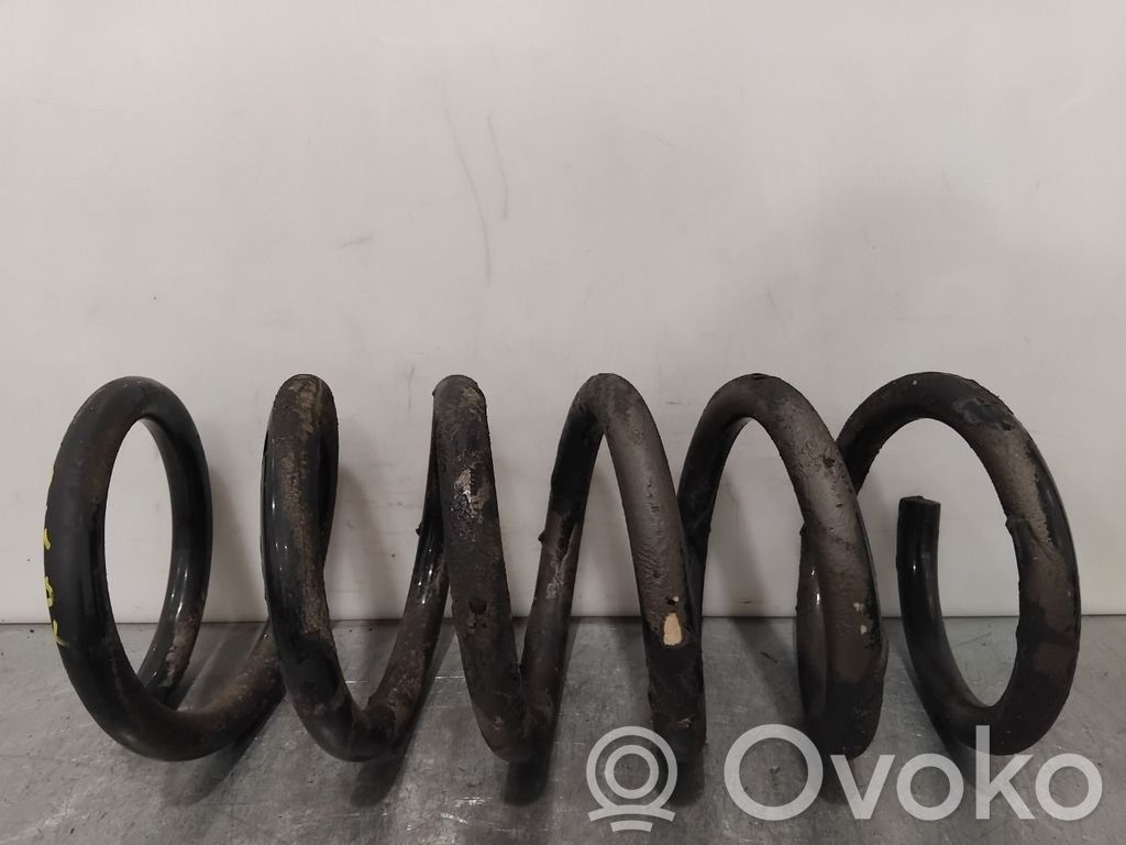 Volvo V60 Takakierrejousen kumituenta 