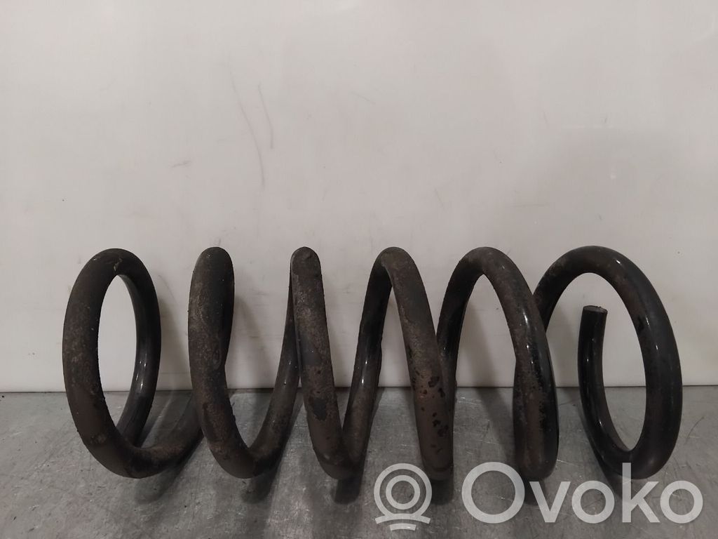 Volvo V60 Takakierrejousen kumituenta 
