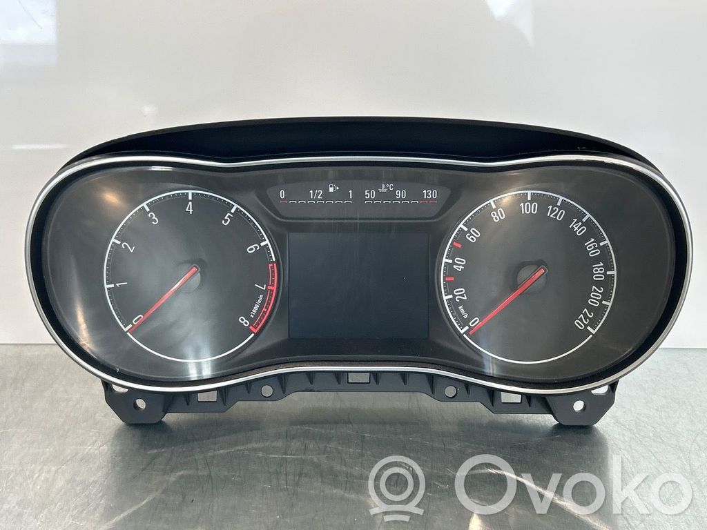 Opel Corsa E Speedometer (instrument cluster) 