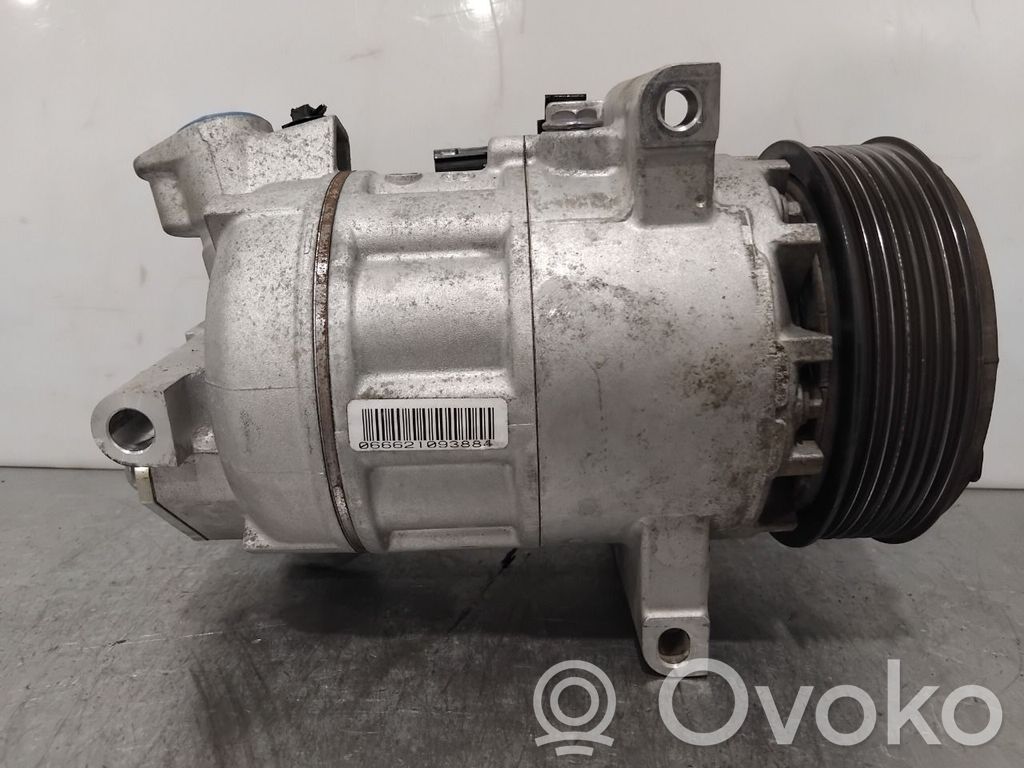 Renault Captur Kompresor / Sprężarka klimatyzacji A/C 