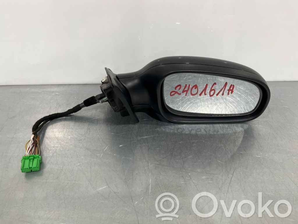 Elektryczne lusterko boczne drzwi   31104057,31104057