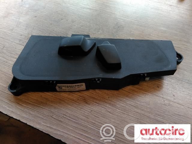BMW X5 E70 Front door window switch trim 