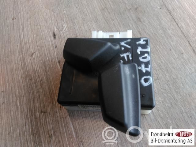 BMW 5 F10 F11 Rivestimento pulsantiera finestrino della portiera anteriore