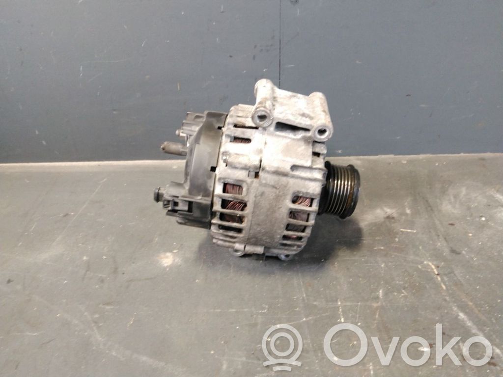 Audi A4 S4 B8 8K Generatore/alternatore 