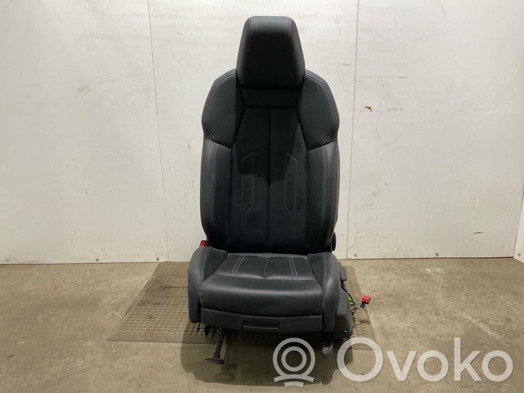 Audi Q4 e-tron Sedile anteriore del conducente 