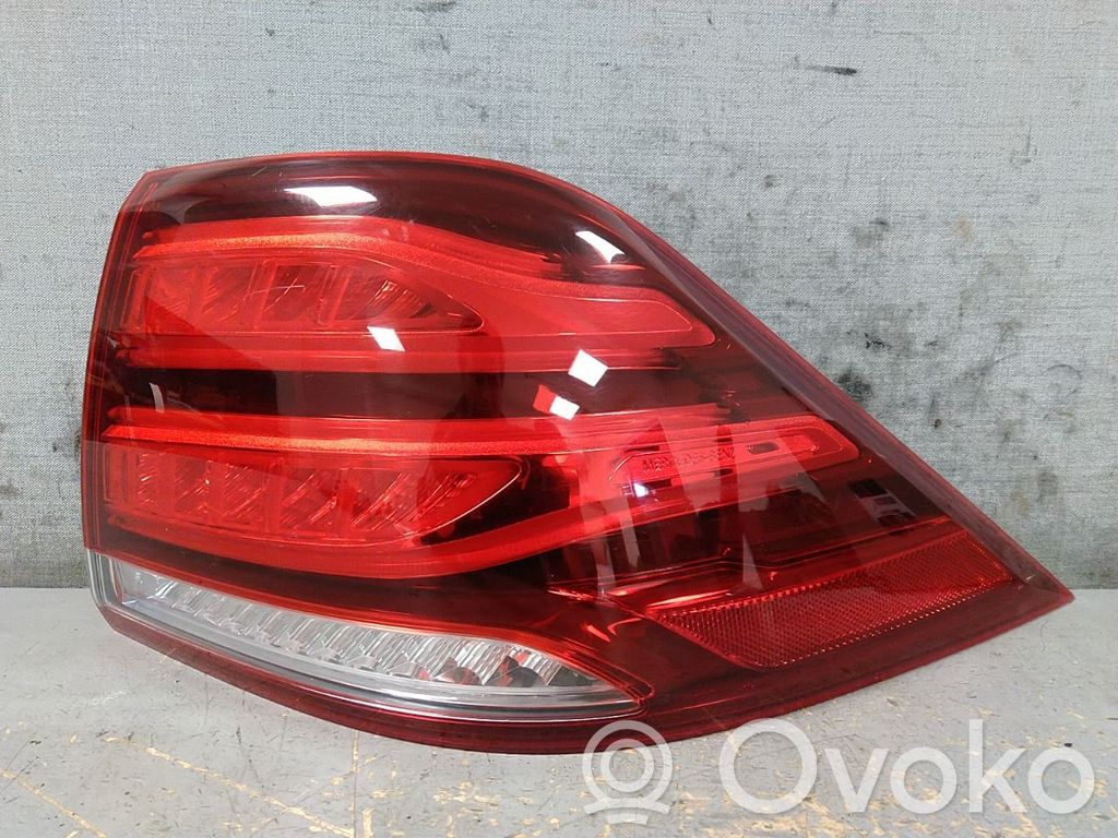 Mercedes-Benz ML W166 Lampă spate în caroserie 