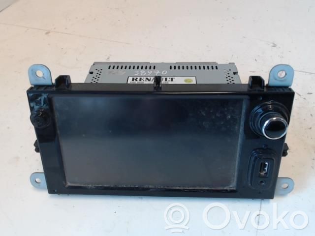 Renault Clio IV Panel / Radioodtwarzacz CD/DVD/GPS