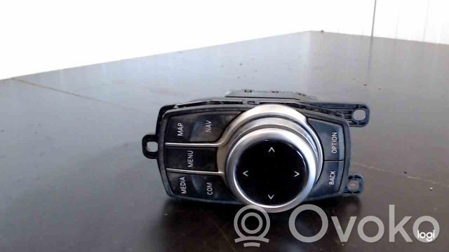 BMW 2 F45 Panel / Radioodtwarzacz CD/DVD/GPS 