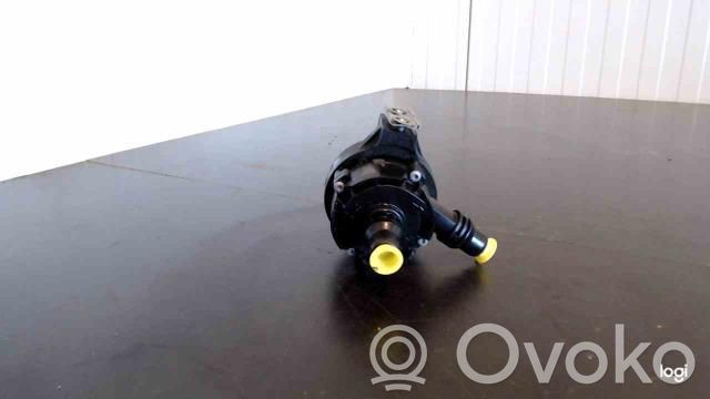 BMW 2 F45 Pompa wody 