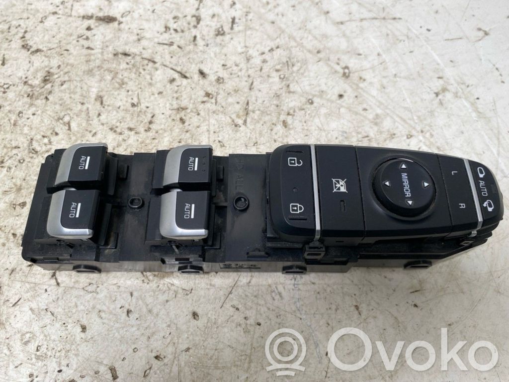 KIA Optima Electric window control switch 