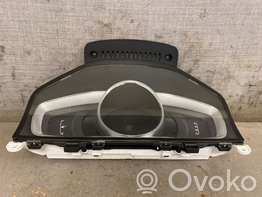 Volvo V60 Licznik / Prędkościomierz 