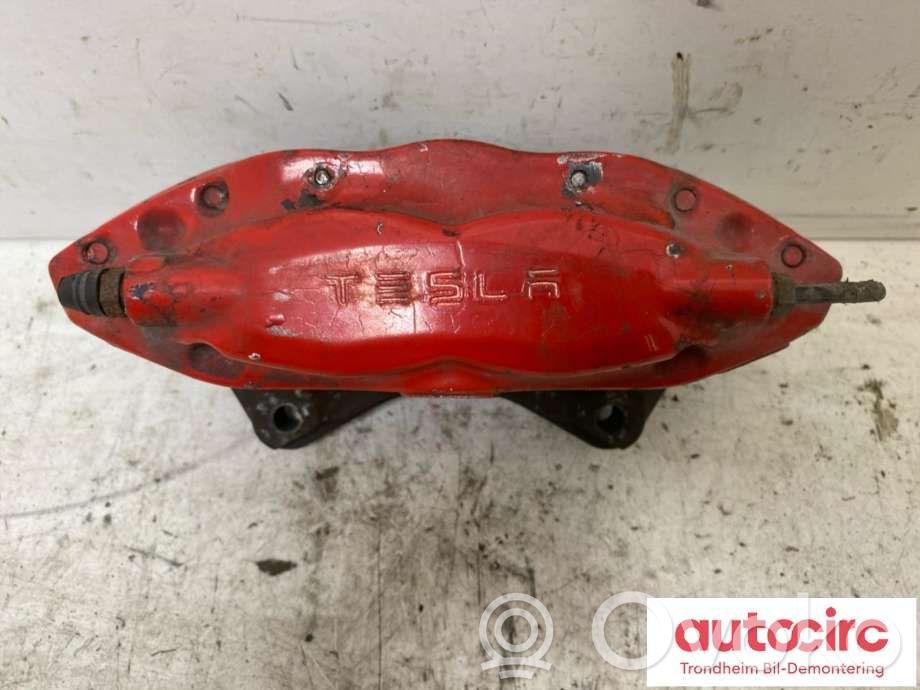 Tesla Model S Задний суппорт 