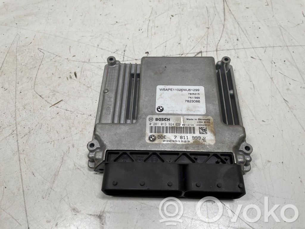 BMW X3 E83 Engine control unit/module ECU 