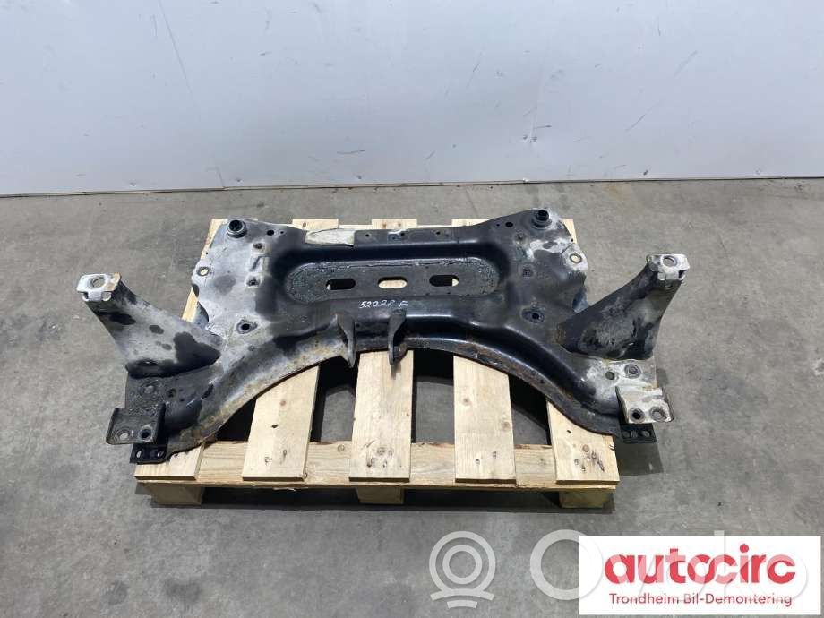 Nissan Qashqai Front subframe 