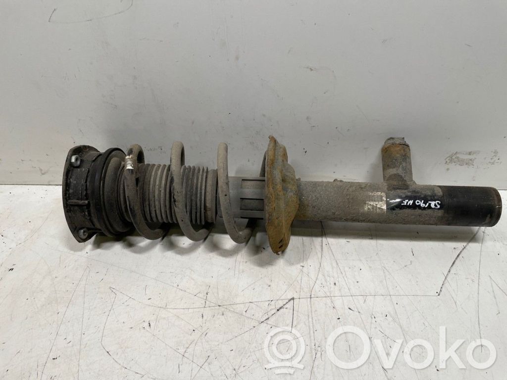 Volkswagen Golf VII Amortyzator osi przedniej ze sprężyną 