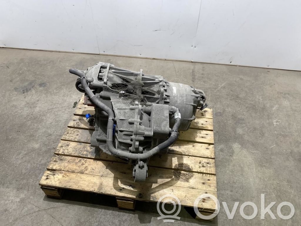 Tesla Model 3 motor de coche eléctrico 
