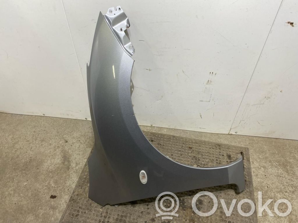 Mazda 3 II Sparnas 