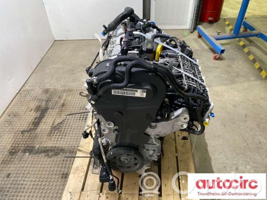 Skoda Superb B8 (3V) Engine 