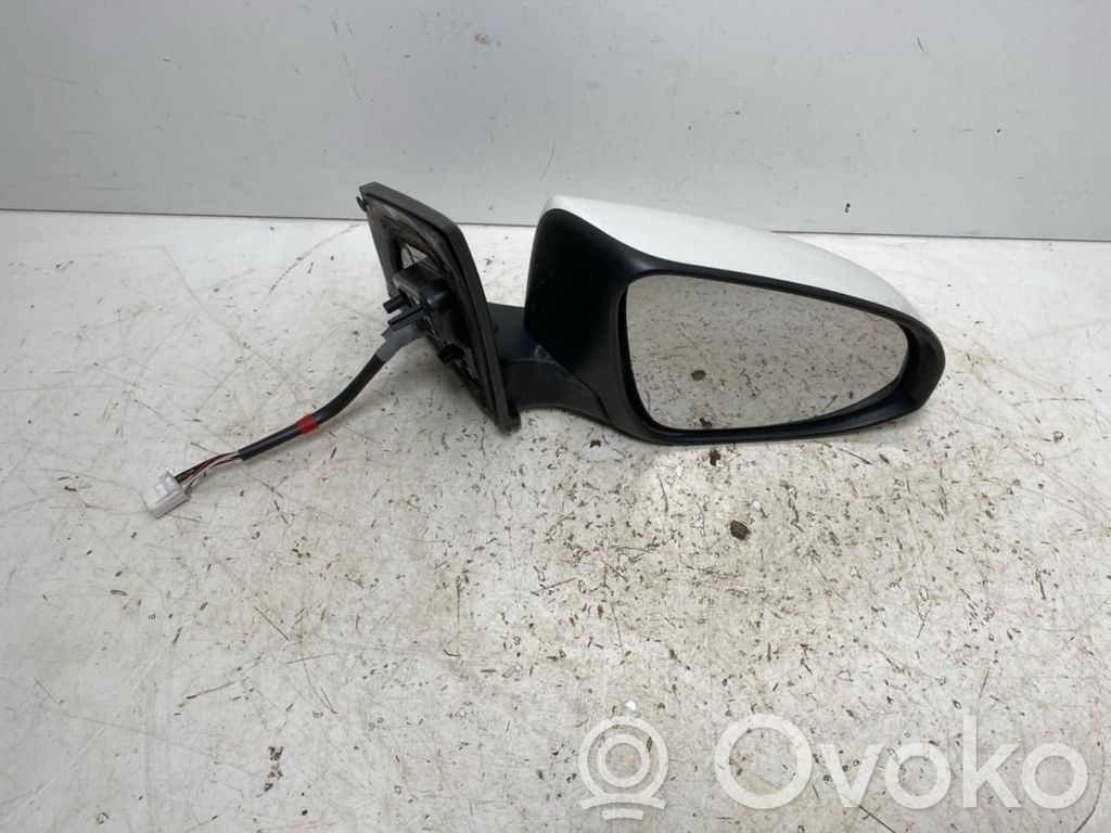 Toyota Auris E180 Elektryczne lusterko boczne drzwi 