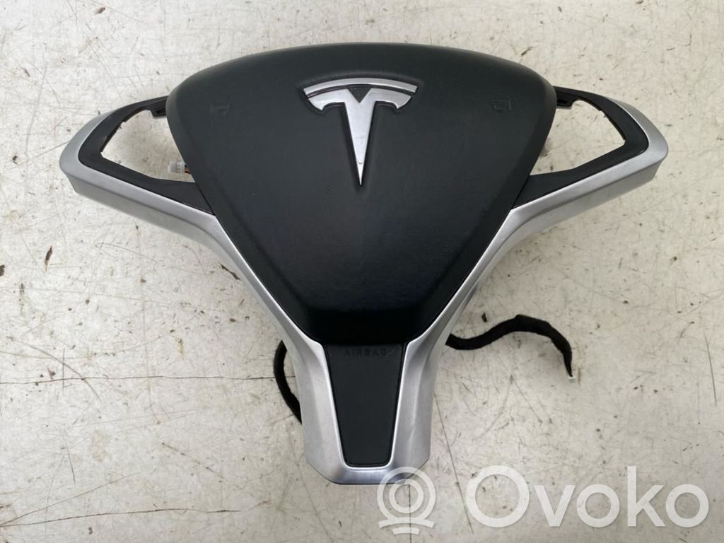 Poduszka powietrzna Airbag kierownicy   103677901A,0589P1000552,A15FN001404,0589P1000552,103677901A,A15FN001404