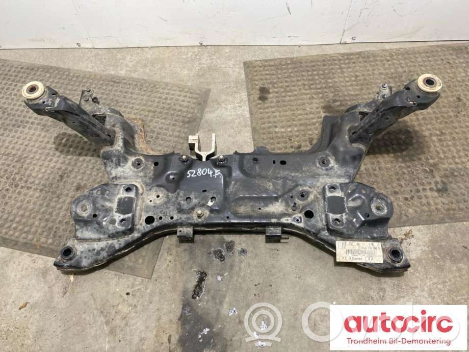 Ford Focus Priekinis traversas 