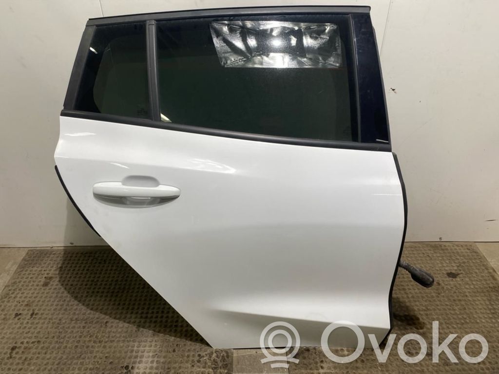 Ford Focus Aizmugurējās durvis 
