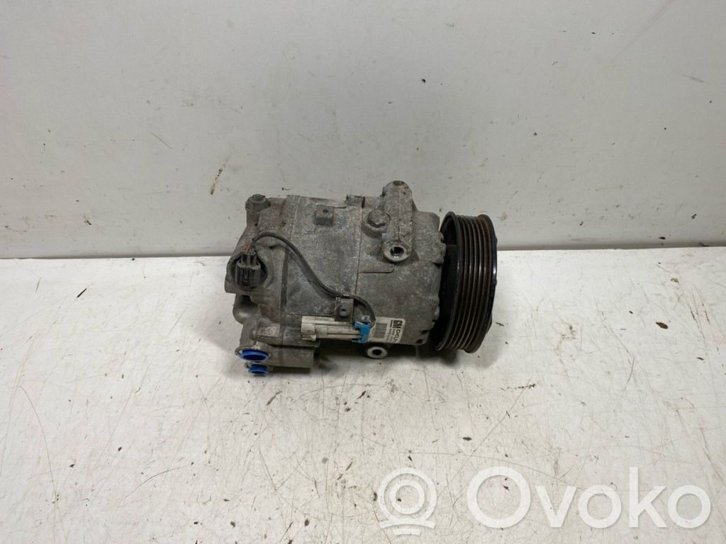 Opel Astra J Kompresor / Sprężarka klimatyzacji A/C 