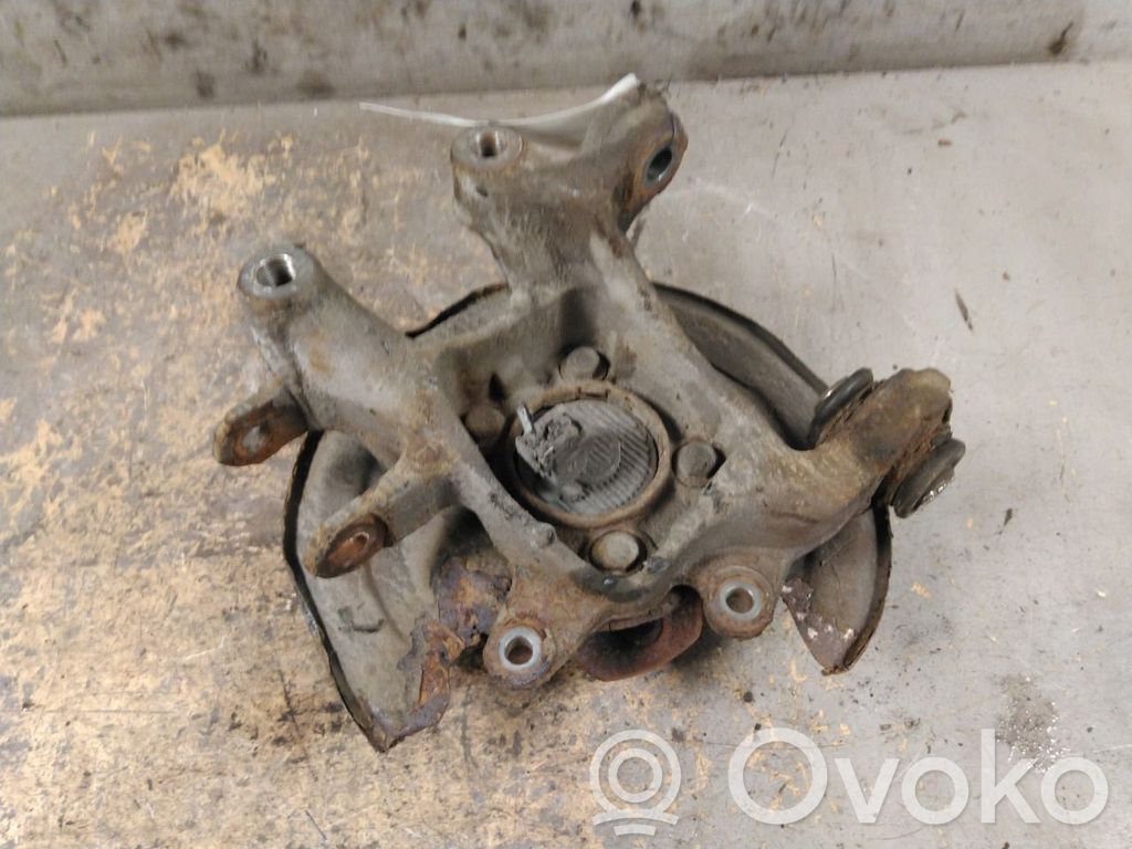 Toyota Auris E180 Achsschenkel hinten 
