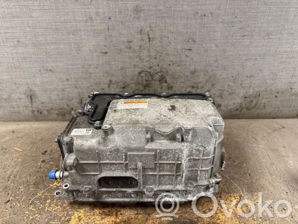 Toyota Auris E180 Convertor-inversor tensiune 