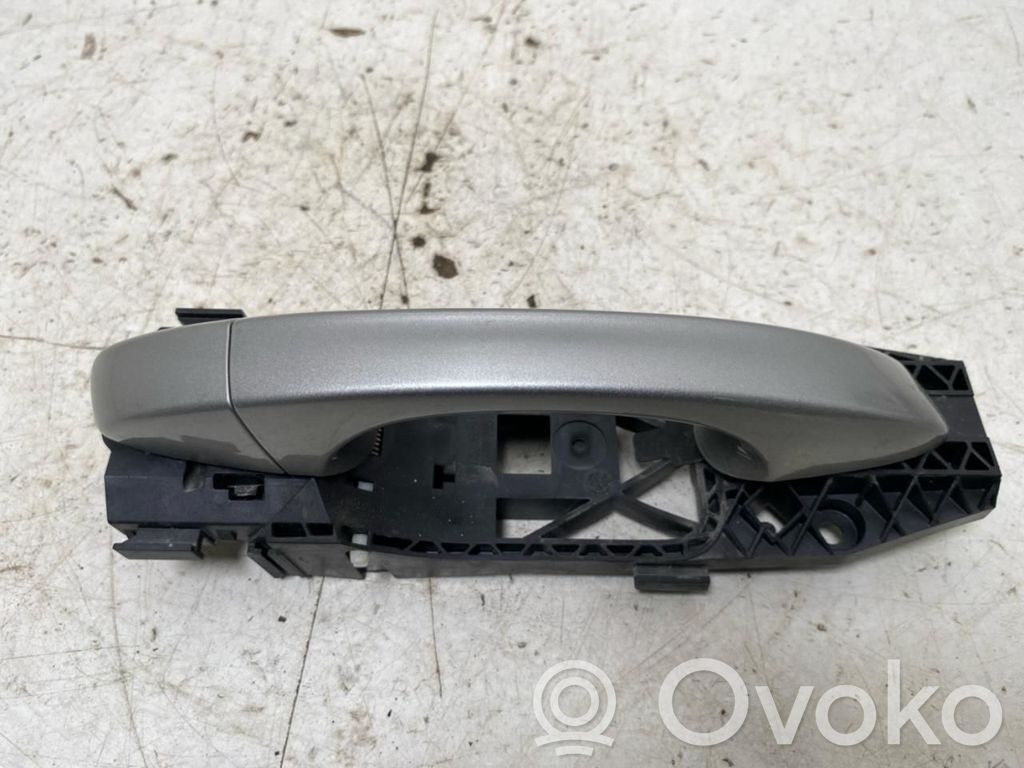Manecilla externa puerta trasera   5G0837206N,5N0839885H,5G0837206N,5N0839885H