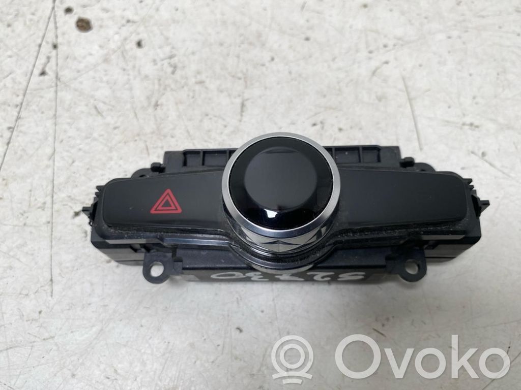 Polestar 2 Botón interruptor de luz de peligro 