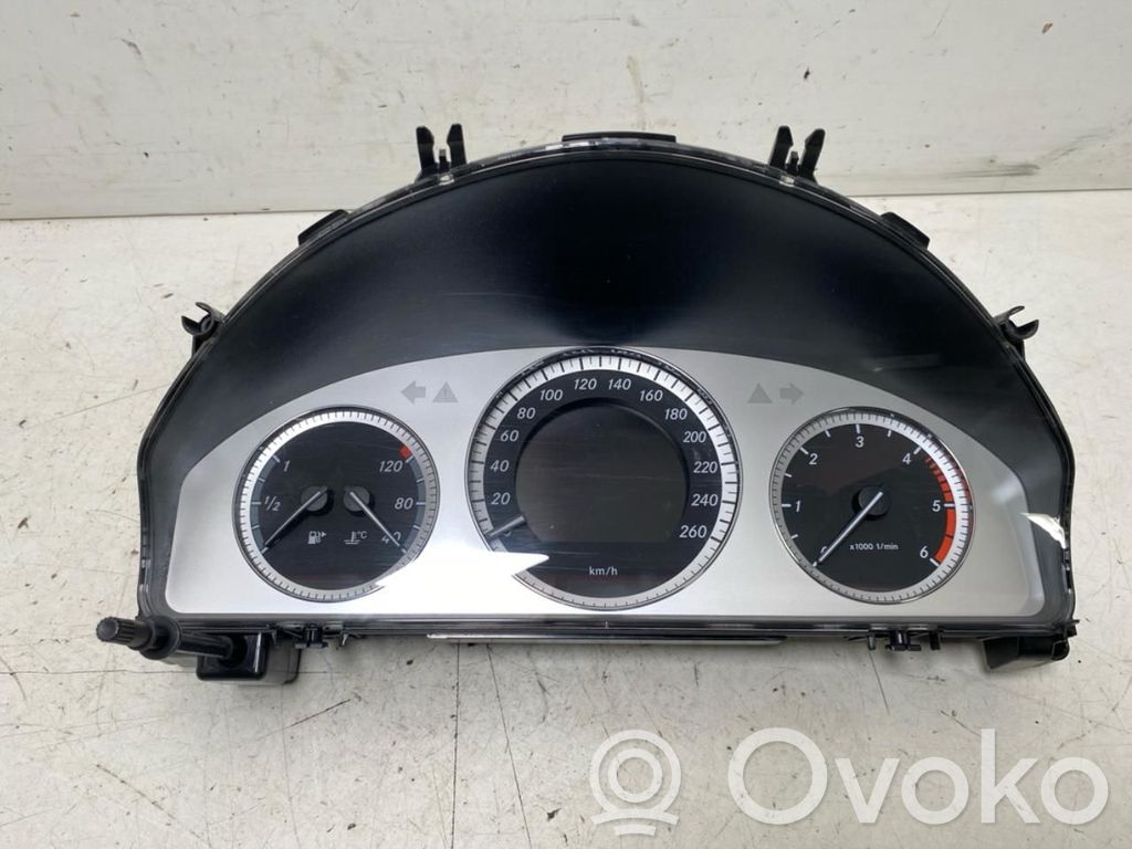 Mercedes-Benz C W204 Tachimetro (quadro strumenti)